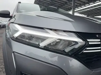 Photo 29 Dacia Jogger  Hybrid 140 5 places