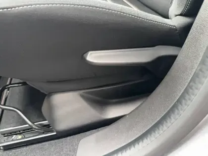 Photo 43 Dacia Jogger  Hybrid 140 5 places