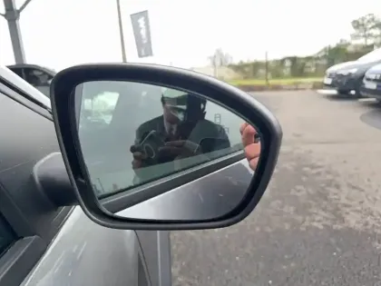 Photo 28 Dacia Jogger  Hybrid 140 5 places