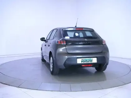 Photo 33 Peugeot 208  PureTech 75 S&S BVM5