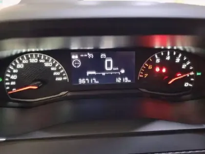 Photo 36 Peugeot 208  PureTech 75 S&S BVM5