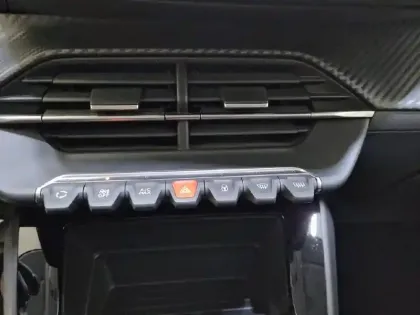 Photo 49 Peugeot 208  PureTech 75 S&S BVM5