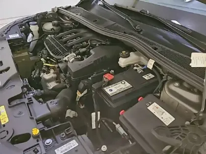 Photo 14 Peugeot 208  PureTech 75 S&S BVM5