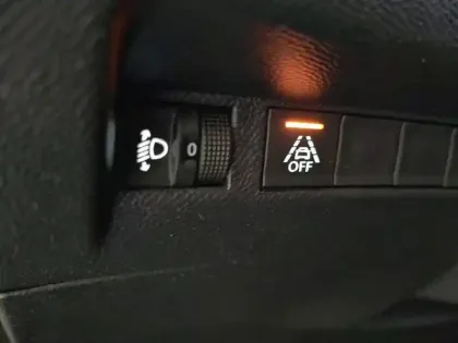 Photo 24 Peugeot 208  PureTech 75 S&S BVM5