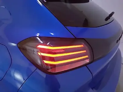 Photo 16 Peugeot 208  PureTech 100 S&S BVM6