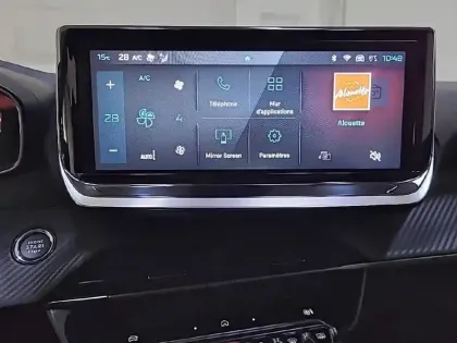 Photo 46 Peugeot 208  PureTech 100 S&S BVM6