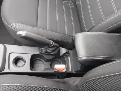 Photo 76 Dacia Duster  ECO-G 100 4x2