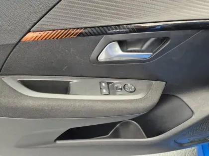 Photo 35 Peugeot 208  Electrique 50 kWh 136ch