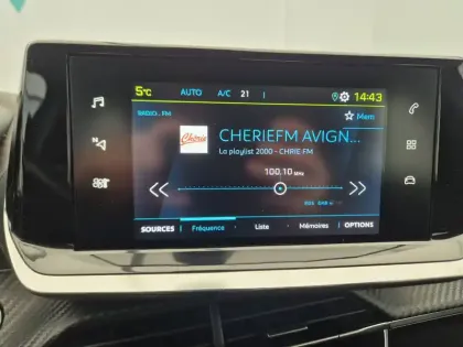 Photo 31 Peugeot 208  Electrique 50 kWh 136ch