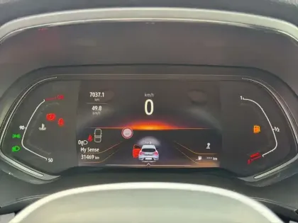 Photo 17 Renault Captur  TCe 90