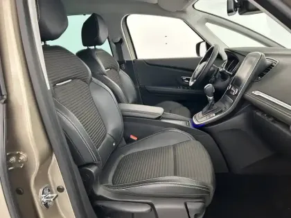 Photo 13 Renault Scenic  TCe 140 Energy EDC