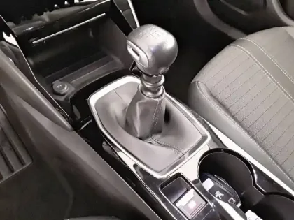 Photo 13 Peugeot 2008  PureTech 100 S&S BVM6