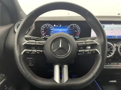 Photo 22 Mercedes GLA  250 e Hybrid EQ 8G-DCT