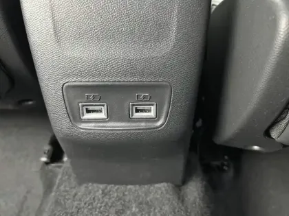 Photo 45 Peugeot 2008  PureTech 130 S&S EAT8