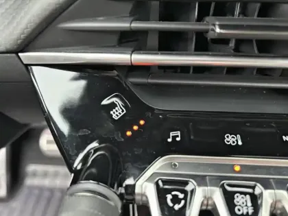 Photo 24 Peugeot 2008  PureTech 130 S&S EAT8