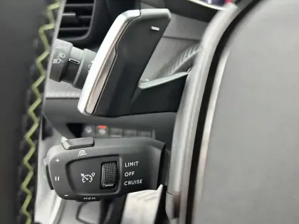 Photo 48 Peugeot 2008  PureTech 130 S&S EAT8