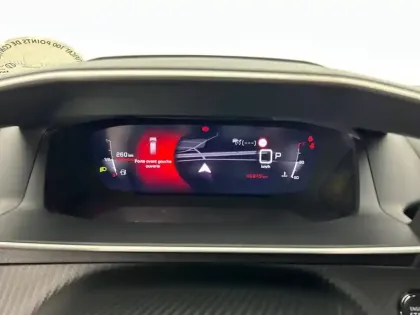 Photo 9 Peugeot 2008  PureTech 130 S&S EAT8