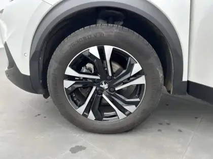 Photo 40 Peugeot 2008  PureTech 130 S&S EAT8