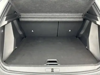 Photo 5 Peugeot 2008  PureTech 130 S&S EAT8