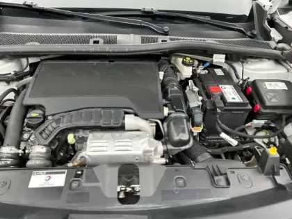 Photo 42 Peugeot 2008  PureTech 130 S&S EAT8