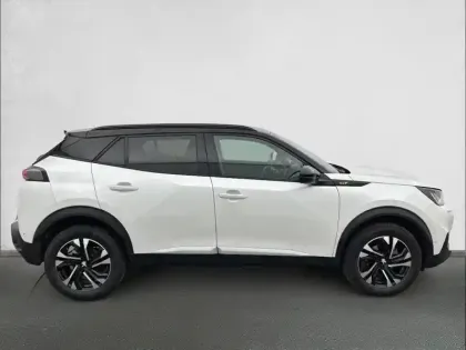 Photo 31 Peugeot 2008  PureTech 130 S&S EAT8