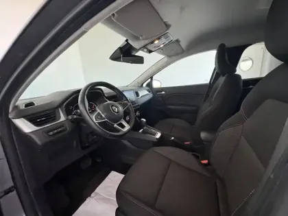 Photo 10 Renault Captur  E-Tech hybride 145