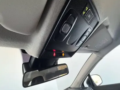 Photo 34 Renault Captur  E-Tech hybride 145