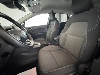 Photo 11 Renault Captur  E-Tech hybride 145