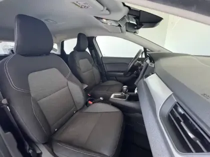 Photo 15 Renault Captur  E-Tech hybride 145