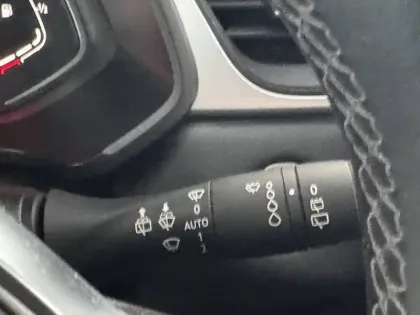 Photo 24 Renault Captur  E-Tech hybride 145