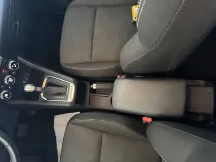 Photo 47 Renault Captur  E-Tech hybride 145