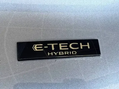 Photo 40 Renault Captur  E-Tech hybride 145