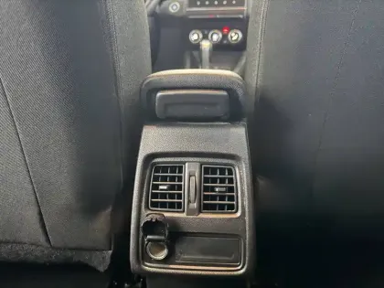 Photo 45 Renault Captur  E-Tech hybride 145