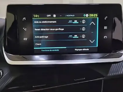 Photo 20 Peugeot 2008  Electrique 136 ch