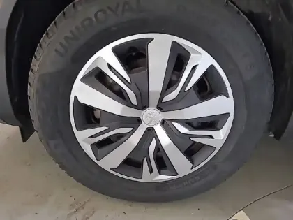 Photo 12 Peugeot 2008  Electrique 136 ch