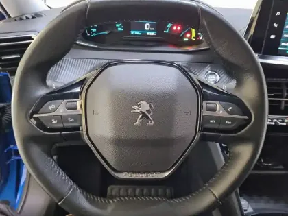 Photo 8 Peugeot 2008  Electrique 136 ch