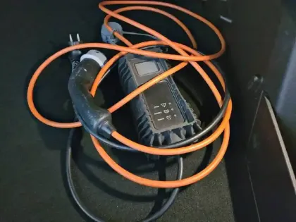 Photo 32 Peugeot 2008  Electrique 136 ch