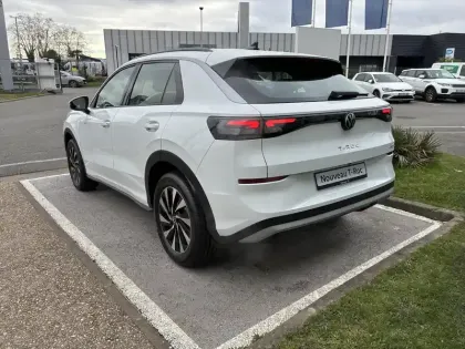 Photo 5 Volkswagen T-roc  1.5 eTSI EVO2 Hybrid 116 ch DSG7