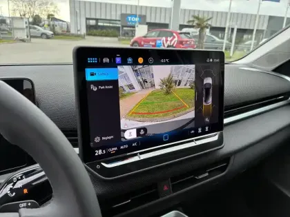 Photo 21 Volkswagen T-roc  1.5 eTSI EVO2 Hybrid 116 ch DSG7