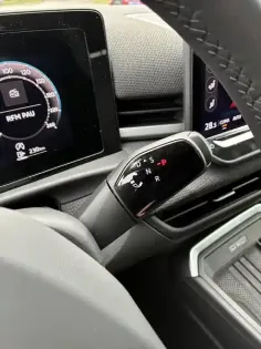 Photo 27 Volkswagen T-roc  1.5 eTSI EVO2 Hybrid 116 ch DSG7