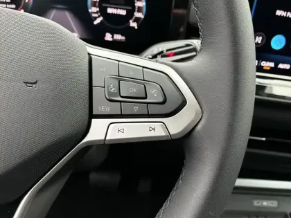 Photo 19 Volkswagen T-roc  1.5 eTSI EVO2 Hybrid 116 ch DSG7