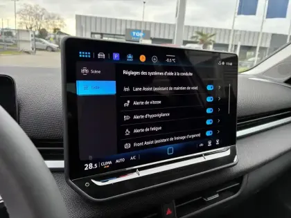 Photo 23 Volkswagen T-roc  1.5 eTSI EVO2 Hybrid 116 ch DSG7