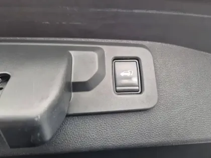 Photo 37 Renault Austral  E-Tech hybrid 200