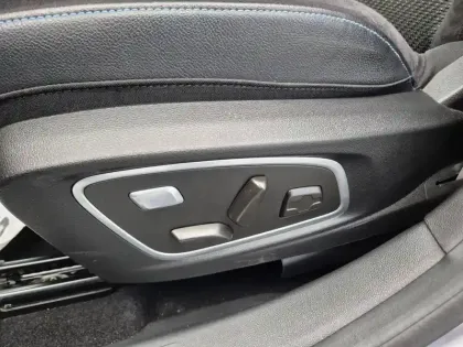 Photo 38 Renault Austral  E-Tech hybrid 200