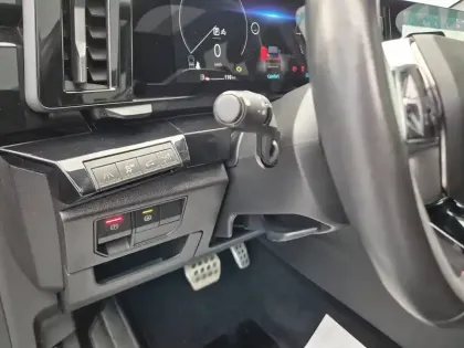 Photo 41 Renault Austral  E-Tech hybrid 200