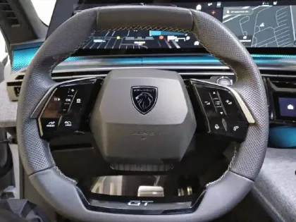 Photo 8 Peugeot 3008  Hybrid 136 e-DCS6