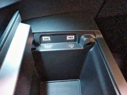 Photo 26 Peugeot 3008  Hybrid 136 e-DCS6