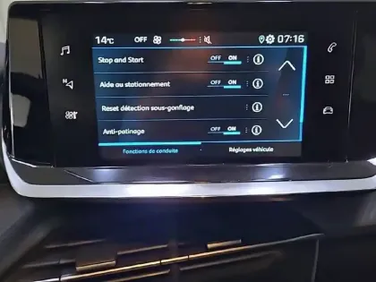 Photo 44 Peugeot 208  PureTech 75 S&S BVM5