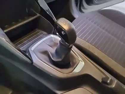 Photo 33 Peugeot 208  PureTech 75 S&S BVM5