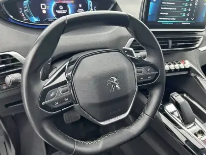 Photo 8 Peugeot 3008  Hybrid 225 e-EAT8